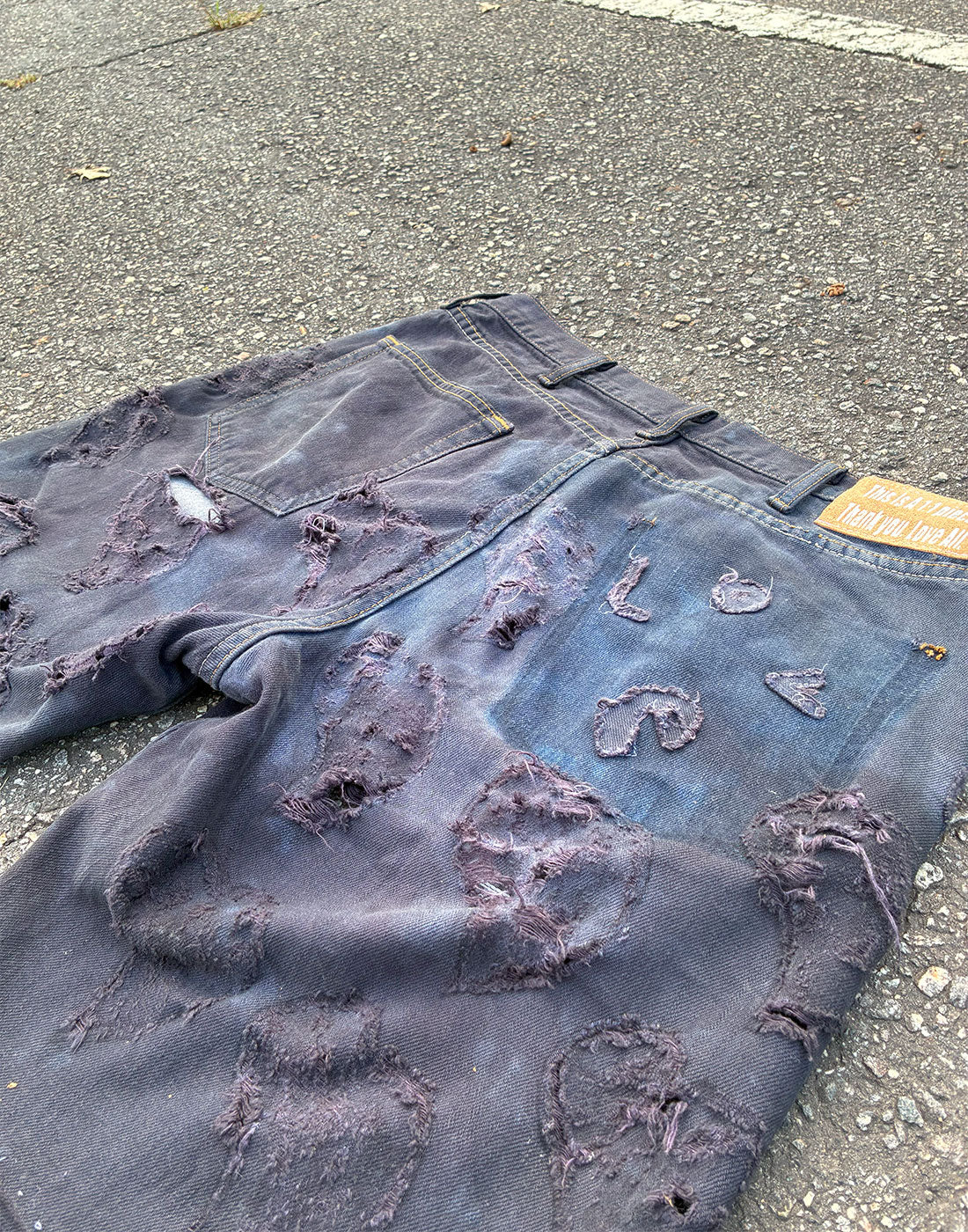 Black distressed shorts 32